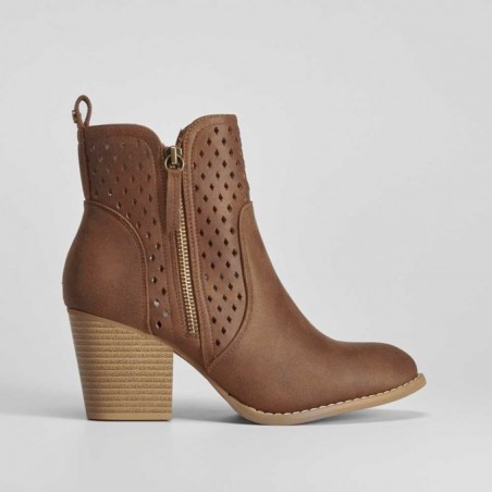 67889765 Brown Cien años de soledad