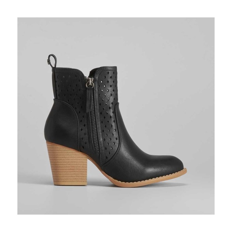 67889765 Black Cien años de soledad